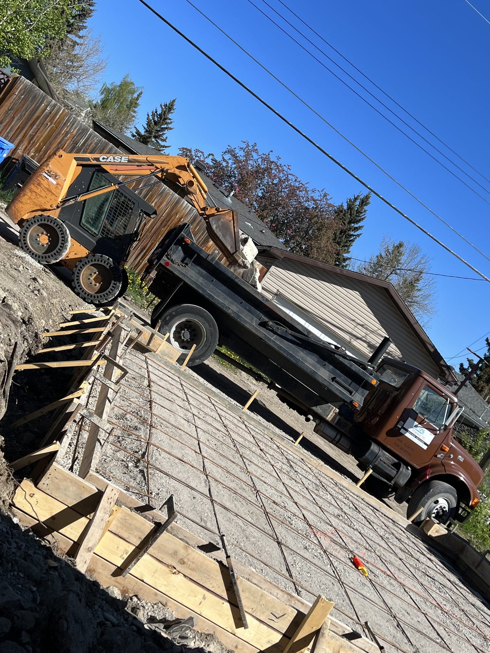 Garage Pad Pour — photo 3