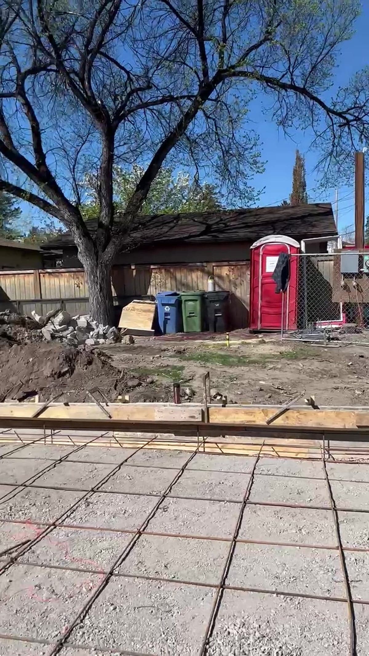 Garage Pad Pour — photo 4